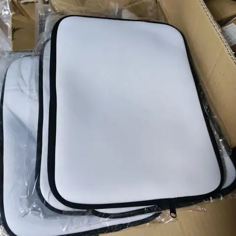 삼색 실크 PLA 3D 프린터 필라멘트, 1.75mm 다색 3D 인쇄 필라멘트, 빨간색 및 파란색 및 녹색 필라멘트, 250g(0.55lbs) 15 공백 승화 노트북 가방, 아이패드 가방, 승화 잉크 인쇄 노트북 팩, 양면 인쇄 가능, 11 인치, 13 인치, 15 인치, 로트 당 5 개