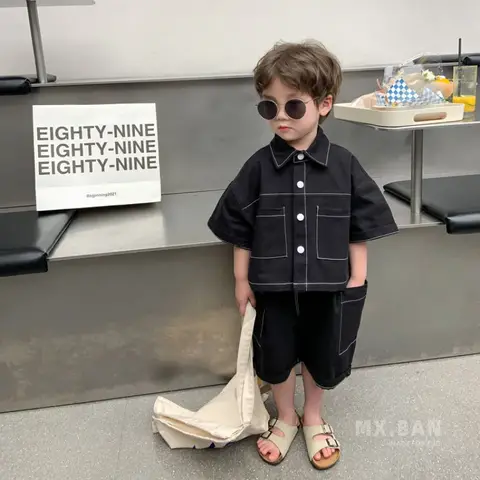 Labubu 미니 인형 의류 세트 - 17cm 아이돌 운동복, 하트 비트 까마귀 청바지 포함 19 여름 아동 의류 아기 소년 옷 아동 복장 세트 패션 셔츠 + 반바지 2 피스 세트 생일 복장 2-9 년 착용
