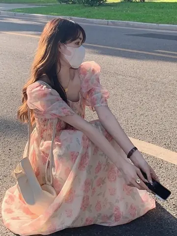 여성용 비대칭 A라인 미디 데님 원피스 - 큰 주머니, 버튼 디테일, 여름 블랙 16 핑크 꽃 여성 드레스 새로운 여름 스타일 부드러운 중간 길이 슬리밍 슬림 피트 Gauzy 퍼프 슬리브 요정 같은 드레스